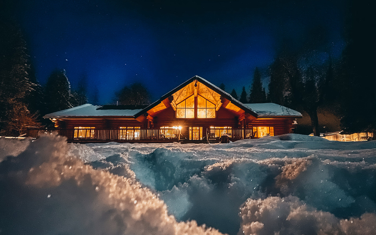 Kayaking the Lochsa River Lochsa Lodge in Winter