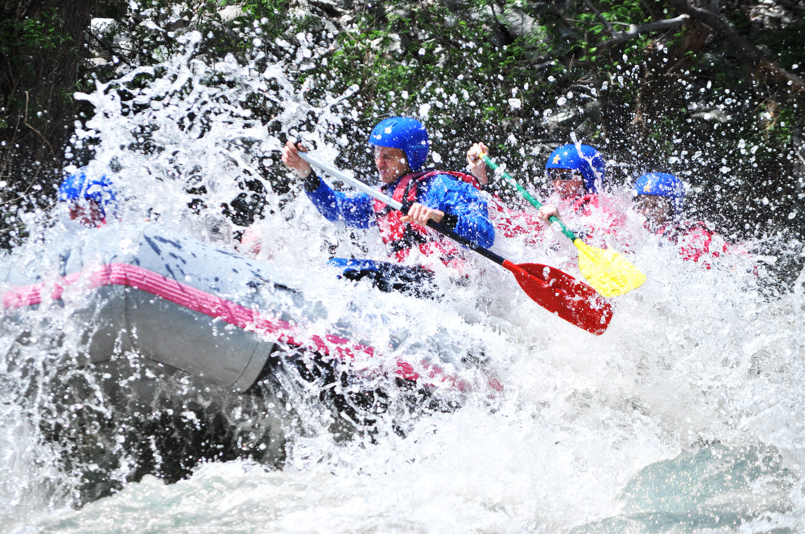 Rafting as extreme and fun sport